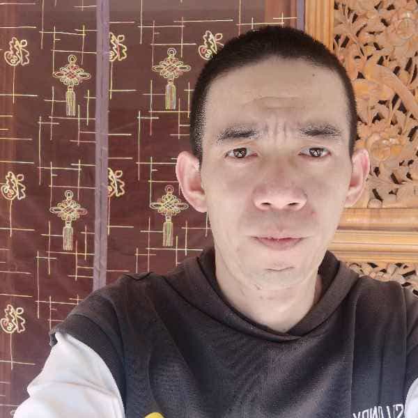 37岁岁云南单身帅哥 - 百色吉缘网