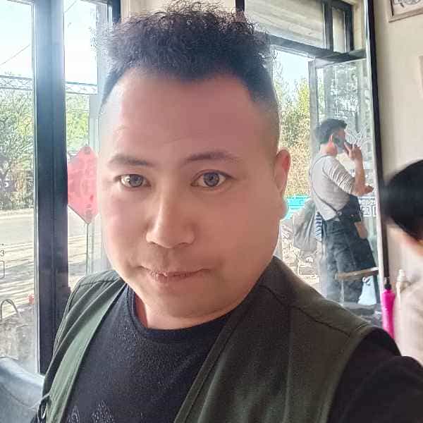 35岁岁山东单身帅哥 - 百色吉缘网