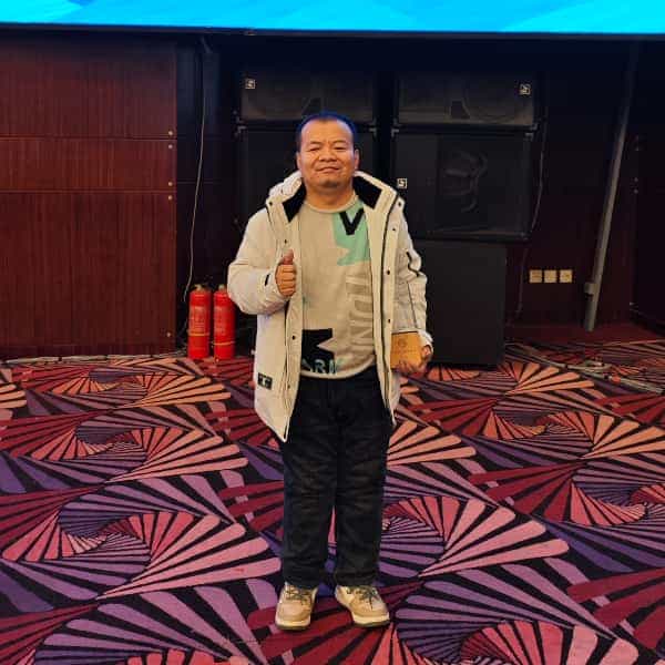 40岁岁辽宁单身帅哥 - 百色吉缘网