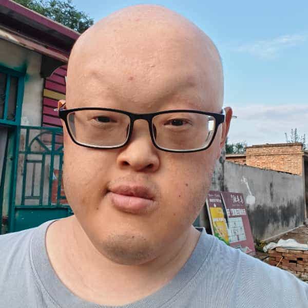 28岁岁山东单身帅哥 - 百色吉缘网