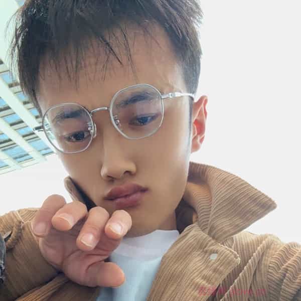 31岁岁贵州单身帅哥 - 百色吉缘网